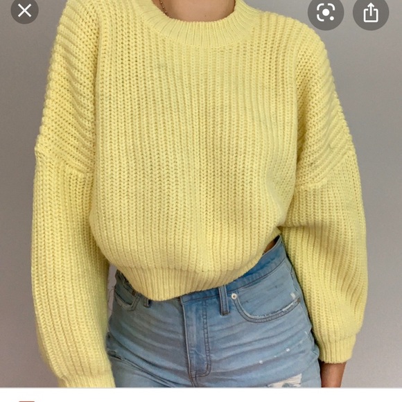 H&M Sweaters - H&M Yellow Chunky Crop Sweater size M